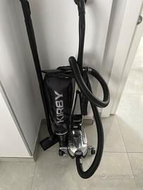 NUOVA aspirapolvere + Lavapavimenti KIRBI