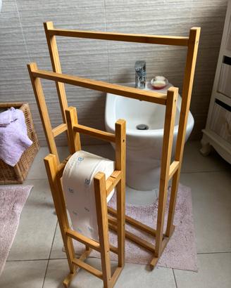 Arredo bagno in legno