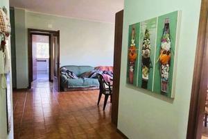Appartamento di 90 m² con 5 locali e box auto a Ca