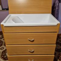 Mobile fasciatoio con bagnetto