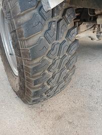 gomme 285 75r16 