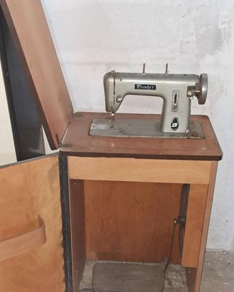 Macchina da cucire anni 50/60