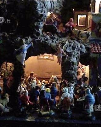 Antico presepe napoletano in sughero artigianale