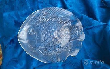 Piatto in vetro a forma di pesce