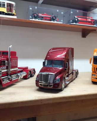 Modelli camion e rimorchi