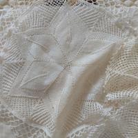 Num 6 centrini. Cinque ovali e uno rotondo.