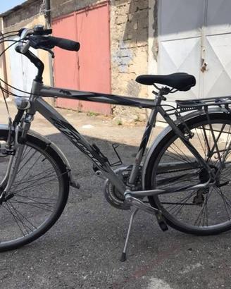 bicicletta da 28 in alluminio
