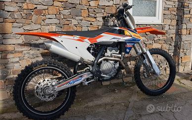 Moto cross KTM SX-F 250 4 tempi 2016