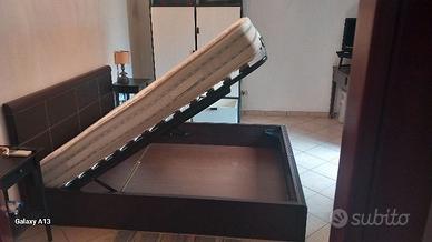 Letto matrimoniale con materasso in memori