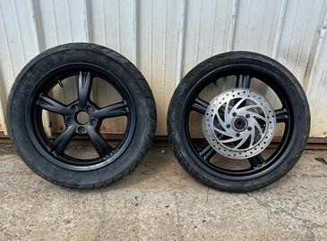 Ruote complete Aprilia scarabeo light 500cc