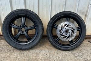 Ruote complete Aprilia scarabeo light 500cc