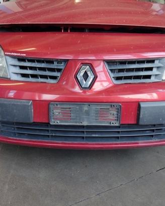 Paraurti anteriore RENAULT MEGANE SCENIC del 2005