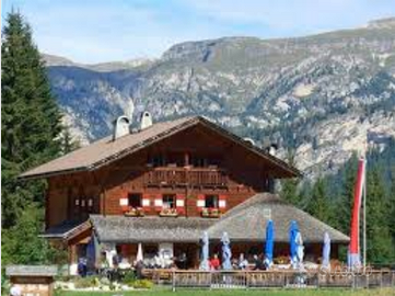 Rifugio Nigra presso Passo Nigra (BZ)