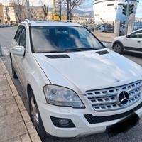 Mercedes ML 320 anno 2009 PREMIUM