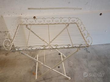 tavolino porta oggetti 