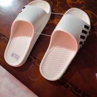 Pantofole bianche nuove n°39-40