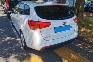Auto kia sw