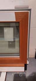 Infisso in PVC bicolore con anta ribalta e mircrov