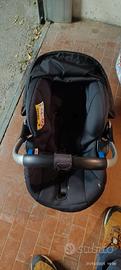 Ovetto Hauck con base isofix 0/15 mesi