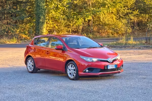 Toyota Auris 1.8 Hybrid Business Automatico E6 NEO