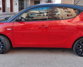 Lancia Ypsilon 1.2 69 CV 5 porte GPL Ecochic S Mom