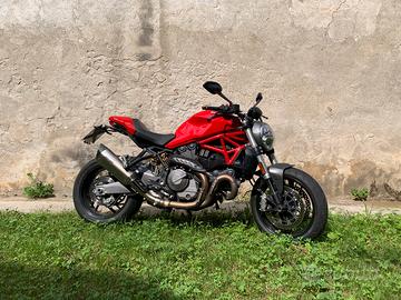 Ducati Monster 821