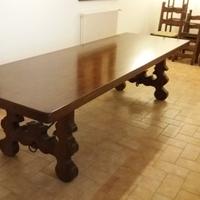 Tavolo in legno massello 3 X 1metri , più 10 sedie