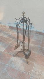 attrezzi per barbecue o camino o stufa 