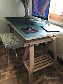 Tavolo Forbo Lineoleum Desktop