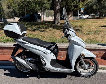 Honda SH 350i – 05/2022 – 11.000 km 