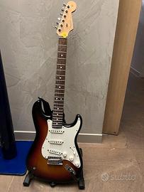 CHITARRA ELETTRICA FENDER STRATOCASTER AMERICANA