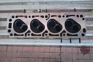 testata e asse a cammes opel 1.8i Kadett gsi Omega