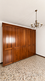 Armadio 5 ante con cassettiera interna 306x256 cm