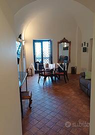 CS r14406 - Tre vani con giardino cod. CS R14406