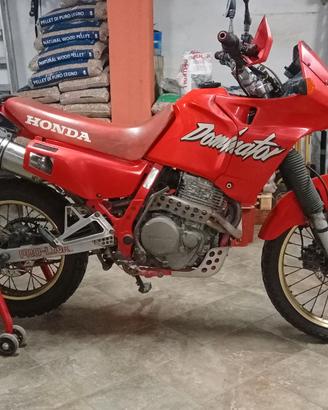 Honda NX 650 Dominator anno 1989