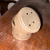 piccolo contenitore in metallo argentato