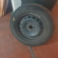 cerchi in ferro con gomme 