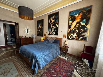 MULTILOCALE A GENOVA