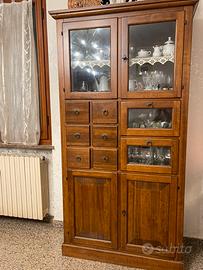 Credenza vetrinetta d’epoca vintage soggiorno