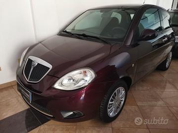 Lancia Ypsilon 1.2 Versus 8V