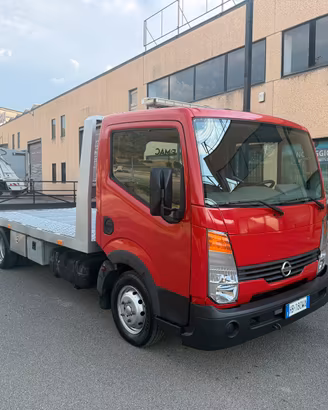 Nissan Cabstar 35.15 Carroattrezzi Patente B