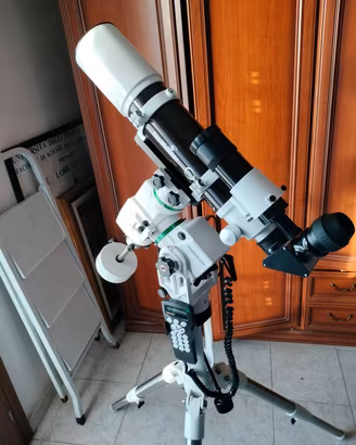 telescopio skywatcher con montatura az-eq5 e acces