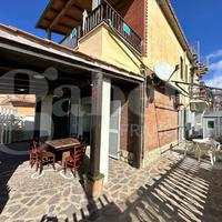 Appartamento Pomezia [Cod. rif 3296635VRG]