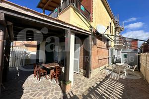 Appartamento Pomezia [Cod. rif 3296635VRG]