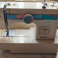Macchina da cucire Singer modello 516 Necchi