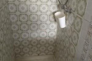 Stanza indipendente Con bagno In viale privato