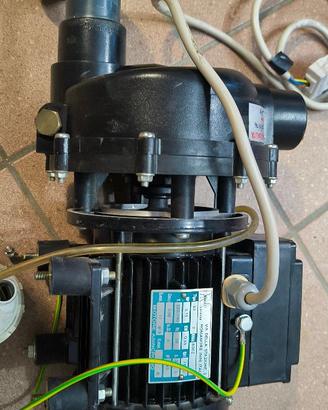 Pompa idromassaggio monofase 0.75 HP
