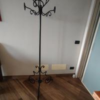 Appendiabito antico in ferro battuto nero