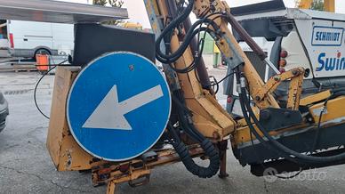 Braccio e testata trinciante ferri