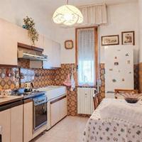 BILOCALE di 70mq con BALCONE e BOX